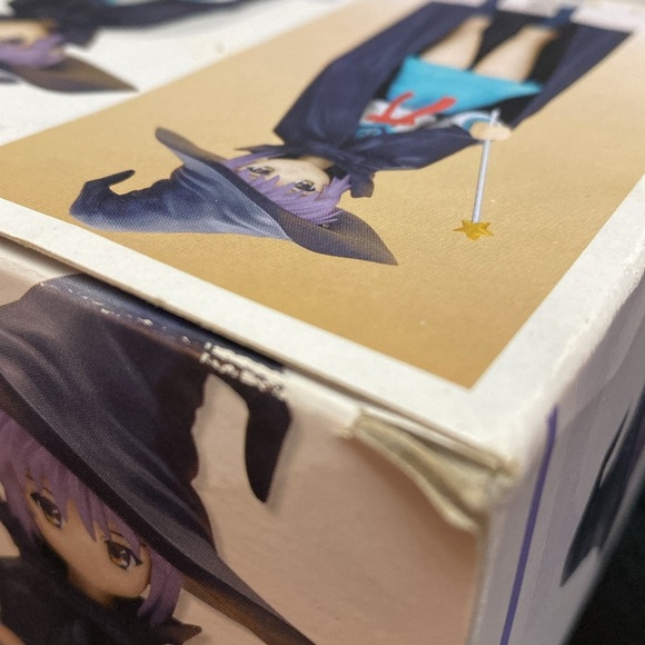 Yuki Nagato Evil Witch figma
015 The Melancholy of Haruhi
Suzumiya Action Figure - Picture 13 of 16